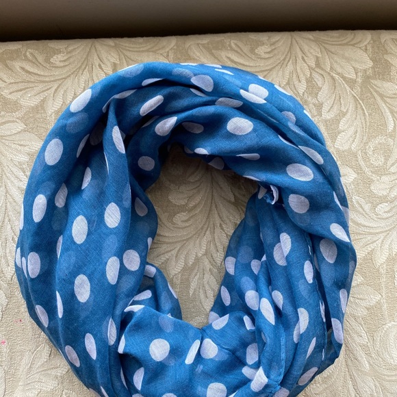 INFINITY SCARF BUNDLE! - Picture 9 of 10